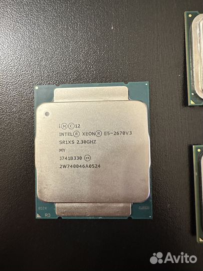 Поцессор zeon e5 2670v3 + в подарок 2 celeron