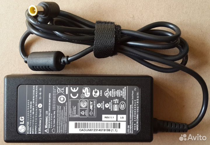 Адаптер HP model 0957-2242