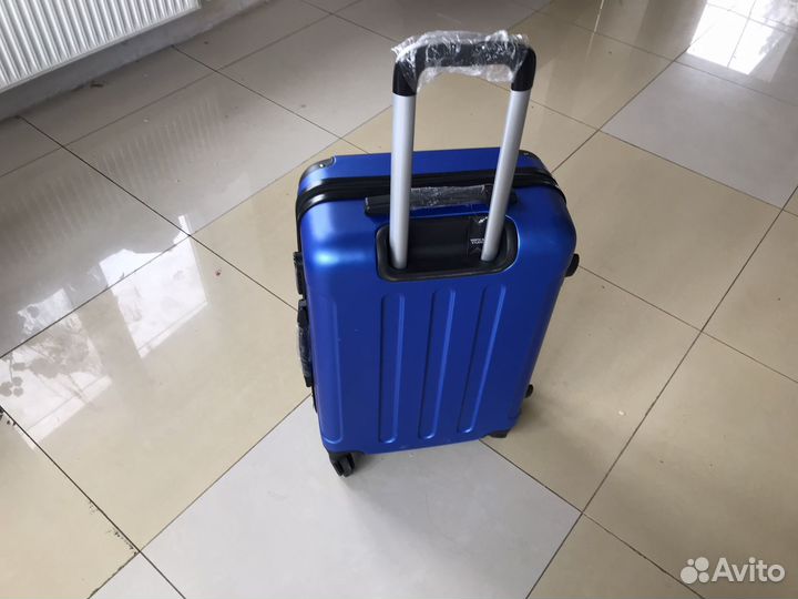 Чемодан на колесах большой xl