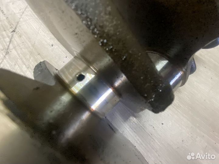 Коленвал Audi A6 C5 с1997-2005г стандарт