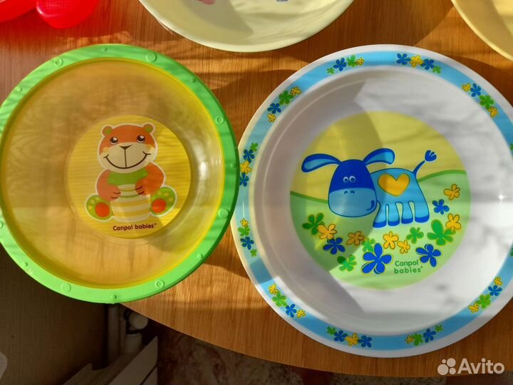 Набор 5 детских тарелок + 2 ложки + вилка