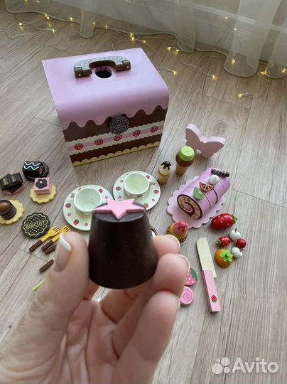 Детская кондитерская из дерева