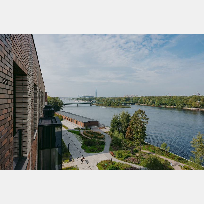 4-к. квартира, 178,4 м², 1/8 эт.