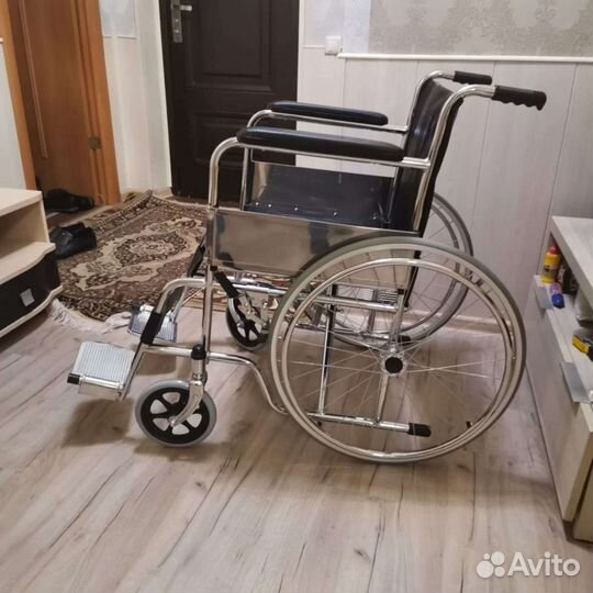 Коляска инвалидная новая