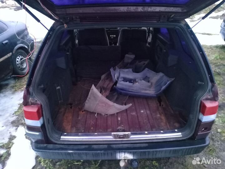 Пежо 405 1992 г.в. в разборе