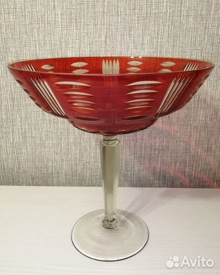 Шикарная большая ваза на ножке, хрусталь. СССР