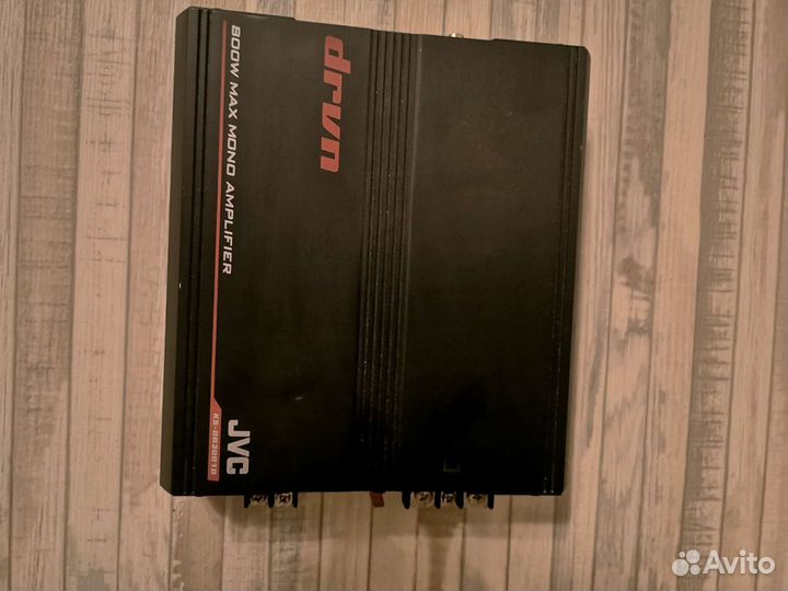 Усилитель-моноблок на сабвуфер JVC 800 ватт