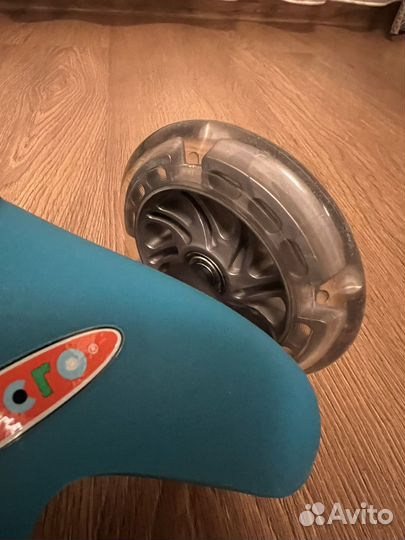 Самокат Micro Mini deluxe magic aqua LED