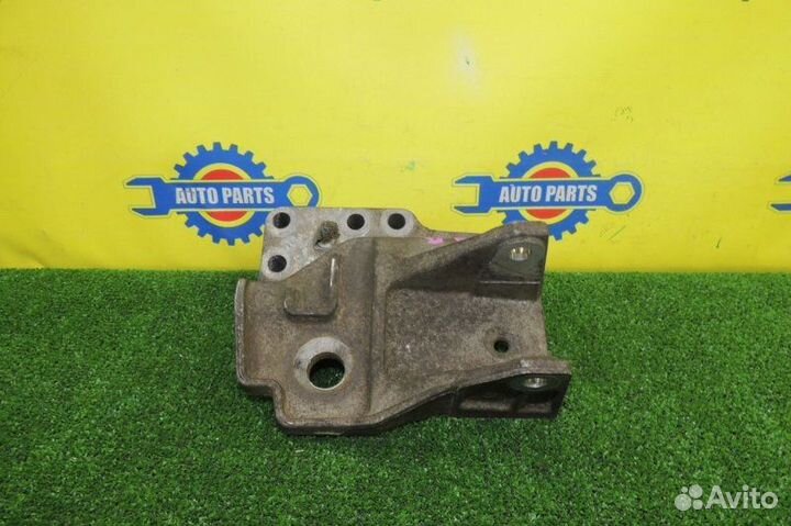 Кронштейн опоры двигателя Land Rover Range Rover