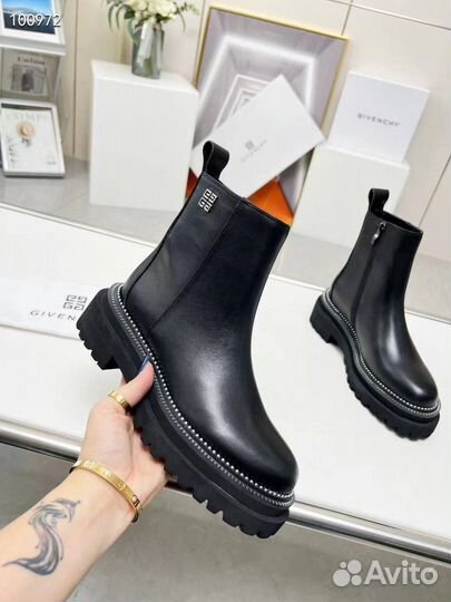 Ботинки женские натуральная кожа givenchy