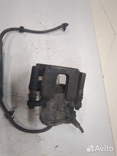 Суппорт Audi Q3, 2016