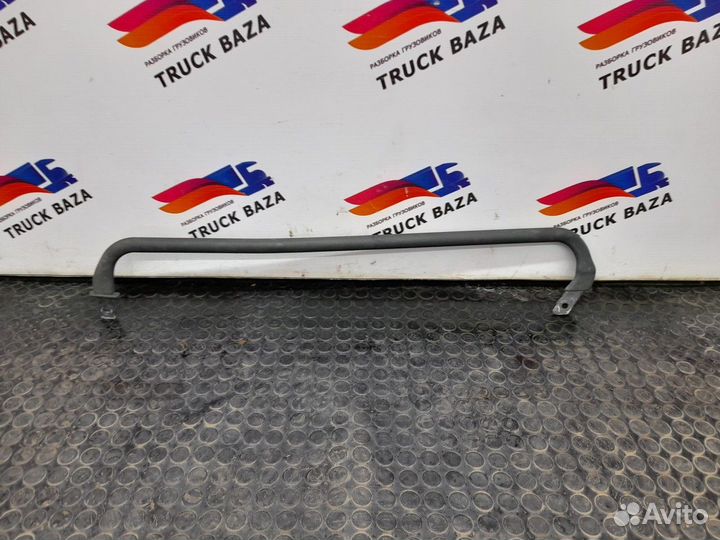 Поручень кабины передний правый