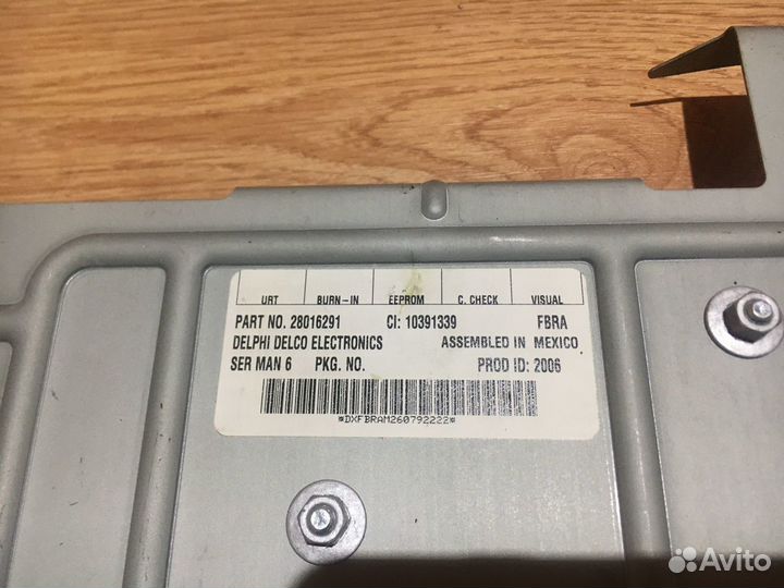 Блок электронный радио Cadillac SRX 2003-2009