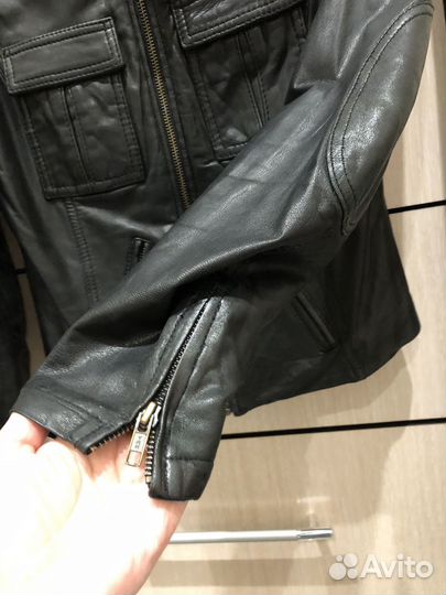 Стильная кожаная куртка