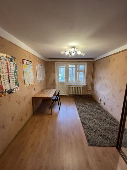 2-к. квартира, 50 м², 2/9 эт.