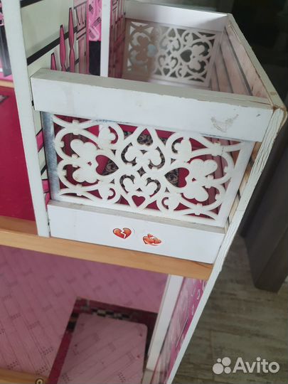 Домик кукольный деревянный