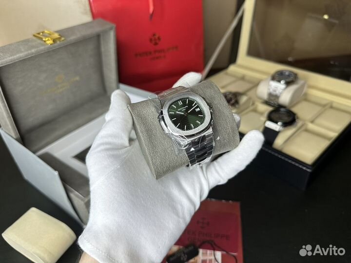 Часы Patek Philippe Nautilus Новые