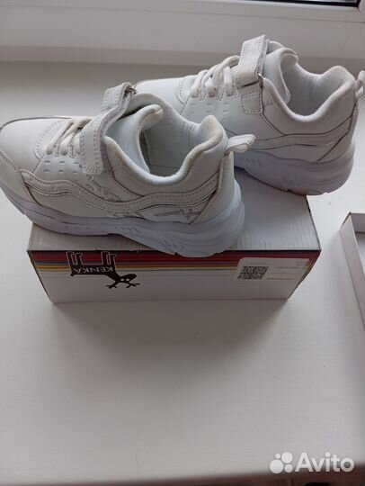 Кроссовки детские для девочки