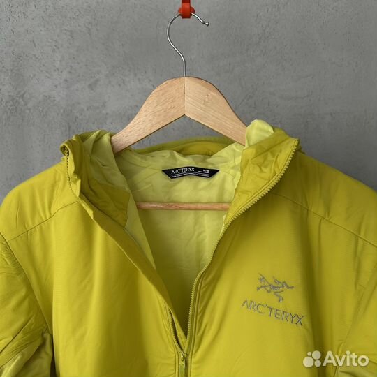 Ветровка Arcteryx Atom Hoodie M