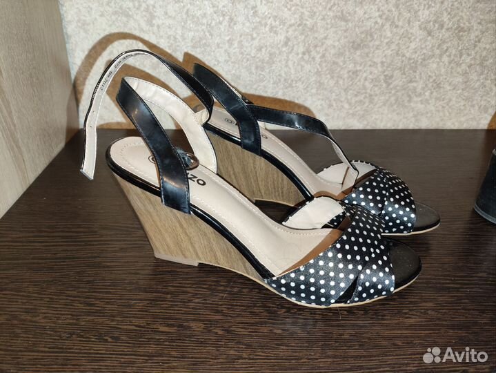 Босоножки женские 39 размер