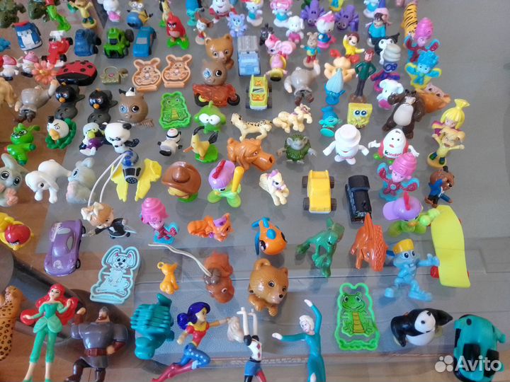 Киндеры 205 штук