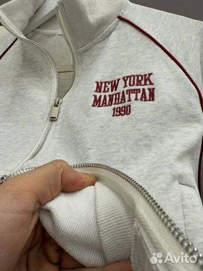 Спортивный костюм женский