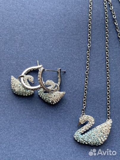 Swarovski Swan голубой