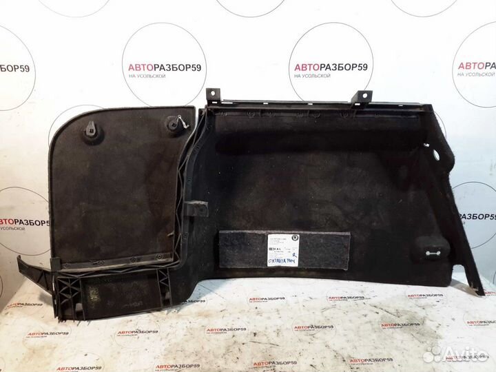 Обшивка багажника правая Skoda Octavia A4