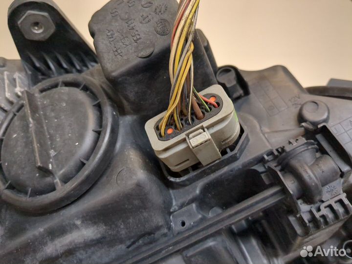 Фара (передняя) Mercedes E W212, 2011