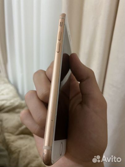 Телефон iPhone 8 64 gb