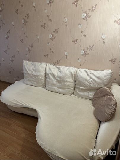 Угловой диван