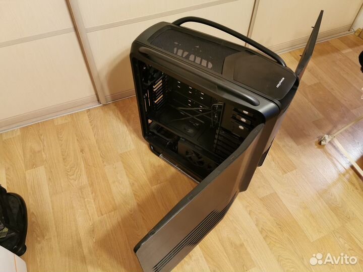 Корпус Cooler Master Cosmos II