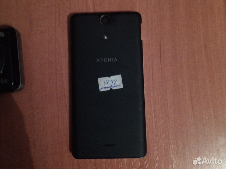 Телефон и фотоаппарат