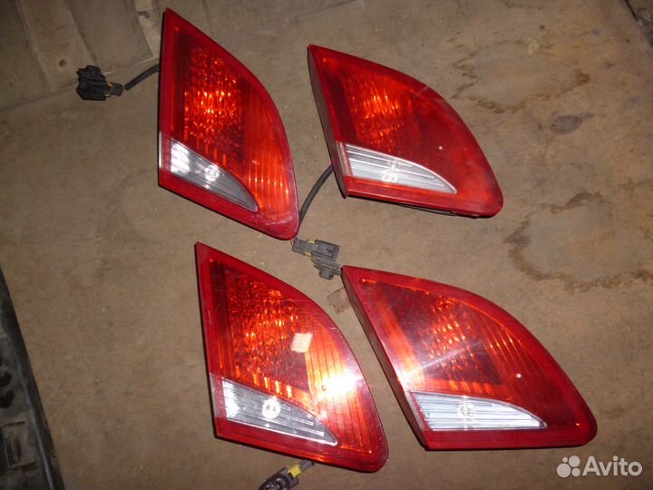 Peugeot 408 фонари на крышку багажника