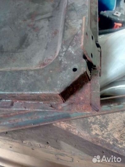 Газ 69 двери