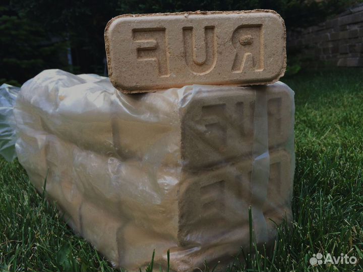 Выбор древесины для вашего очага: дуб, акация, клён