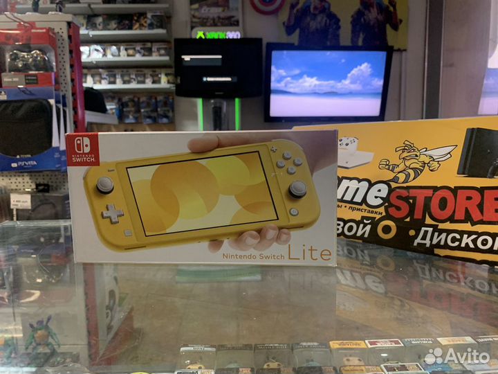 Nintendo Switch Lite Yellow