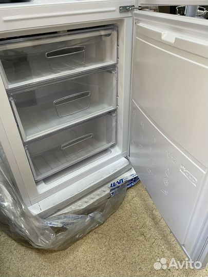 Холодильник indesit es 18 новый