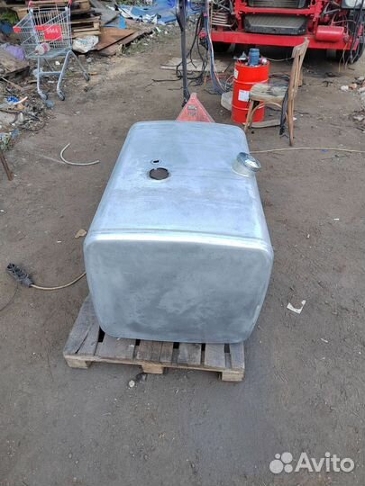 Топливный бак алюминиевый