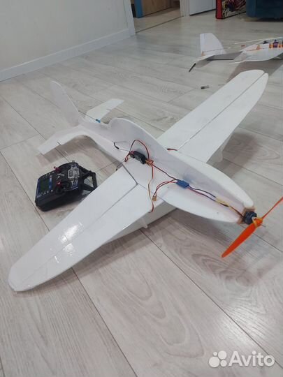 Самолёт на радиуправление