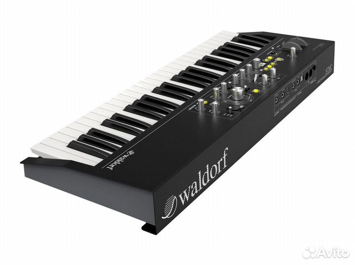 Waldorf stvc Keyboard синтезатор