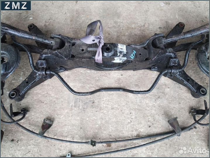 Ступица на Nissan Serena PC24 SR20DE