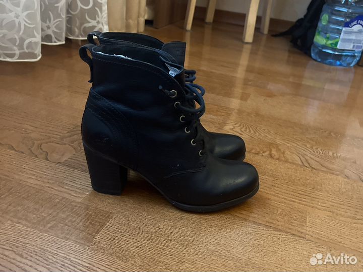 Ботинки женские Timberland 38,5