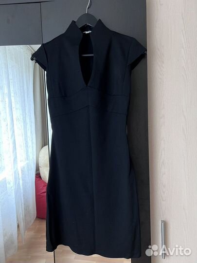 Платье черное