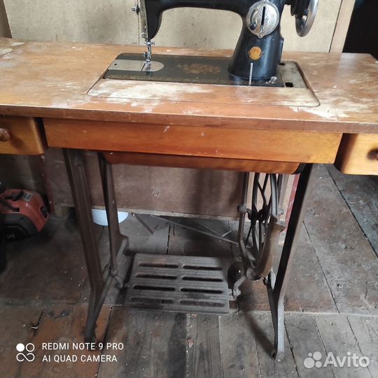 Швейная машинка