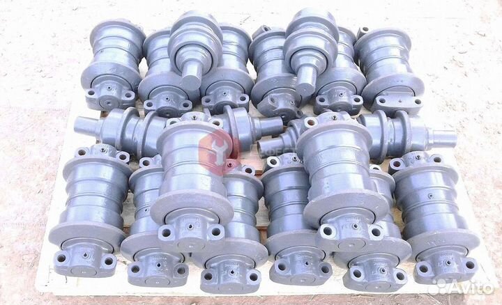 Каток поддерживающий ZX450LC C7640000M00