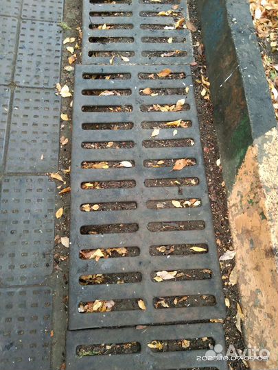 Чугунная решетка