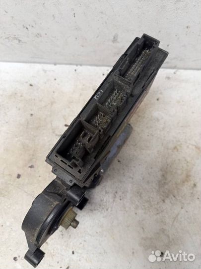 Моторчик переднего левого стеклоподъемника