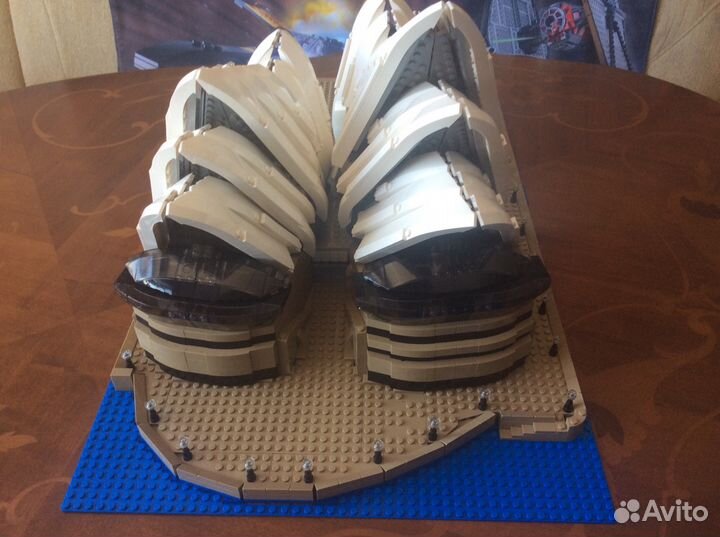 Лего 10234 Сиднейский оперный театр