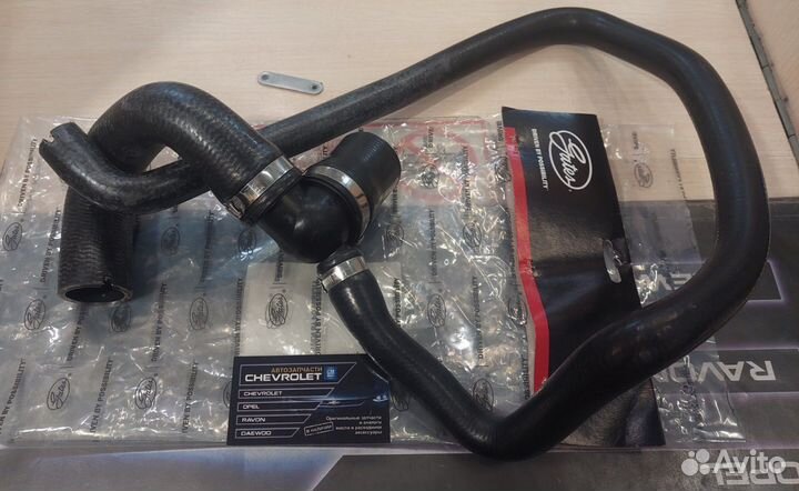 Патрубок сист. охл. (тройной) Astra H/Zafira B